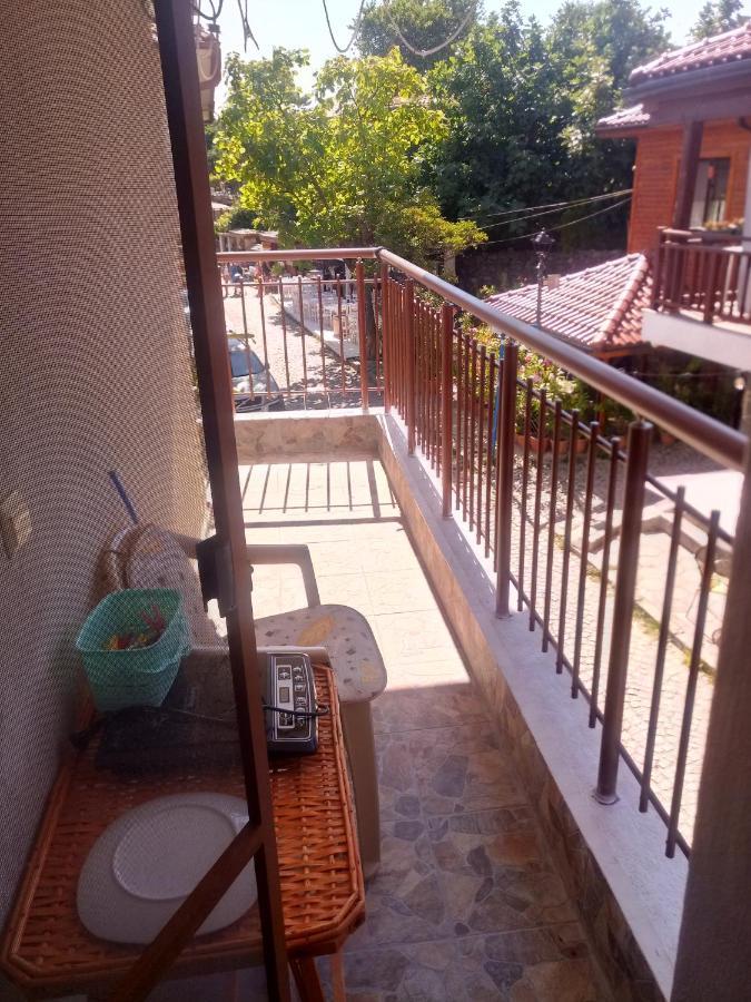 Farlalievi Guest House ソゾポル エクステリア 写真